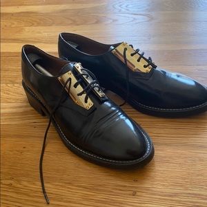 Sandro shoes with golden piece